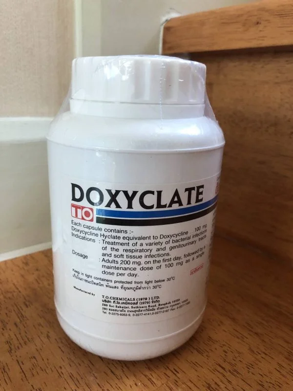 Doxycycline 100 mg 500 Capsules in Bottle